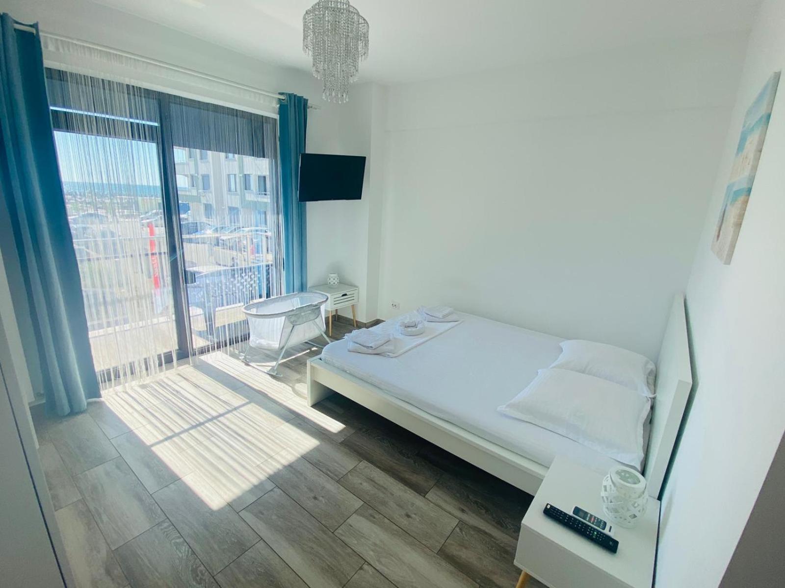 Apartament Andy Mamaia Nord 30 M De Plaja Navodari Bagian luar foto